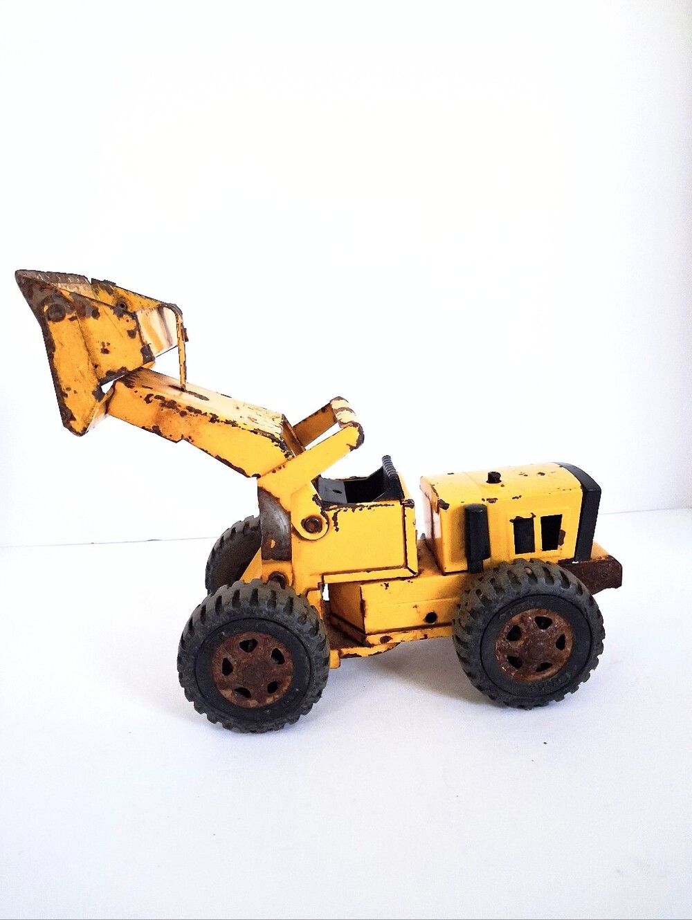 70's Vintage Tonka Truck Front End Loader Pressed Steel Metal Construction Truck
